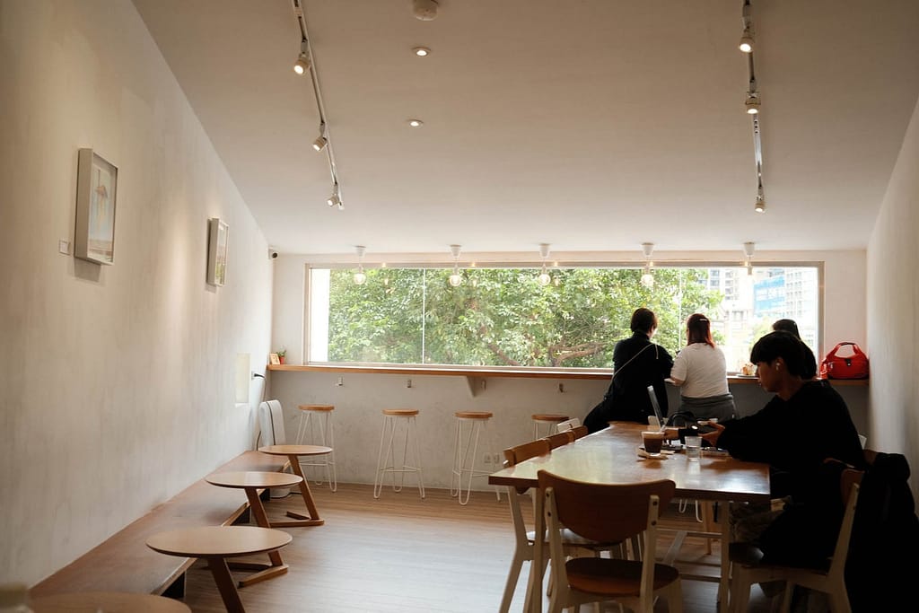 Taipei Cafe Hopping - A mini guide to exploring cool vibes cafes in Taipei 2023 Mountain Kids Coffee Roaster