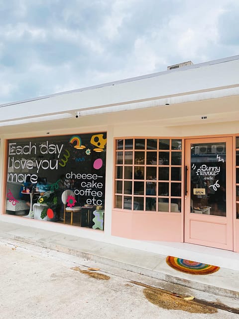 Sunny Flavour Cafe 11