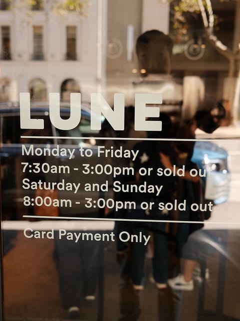 Lune croissanterie cbd 9