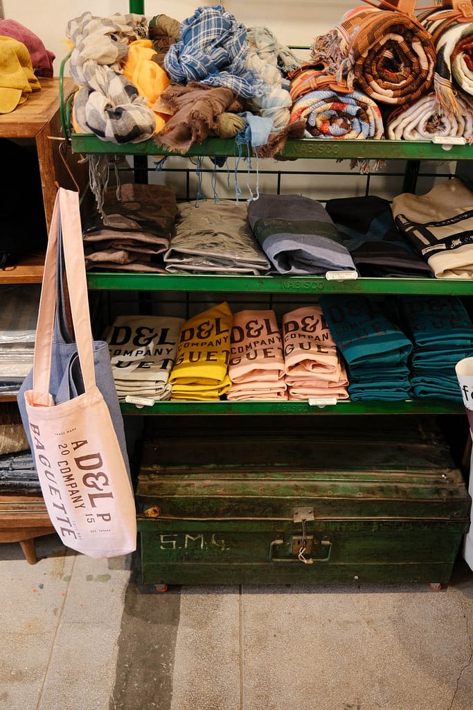 Taipei Cafe Hopping - A mini guide to exploring cool vibes cafes in Taipei 2023 TWATUTIA Coffee & Co